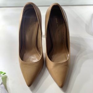 Nude women’s heels